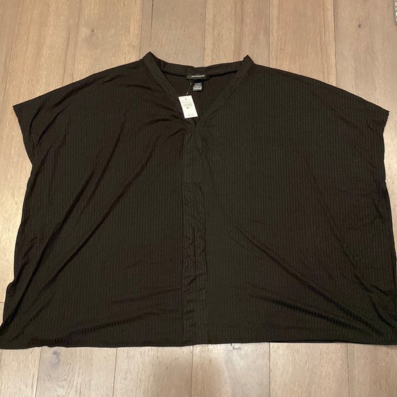 Top - Picture 1 of 4